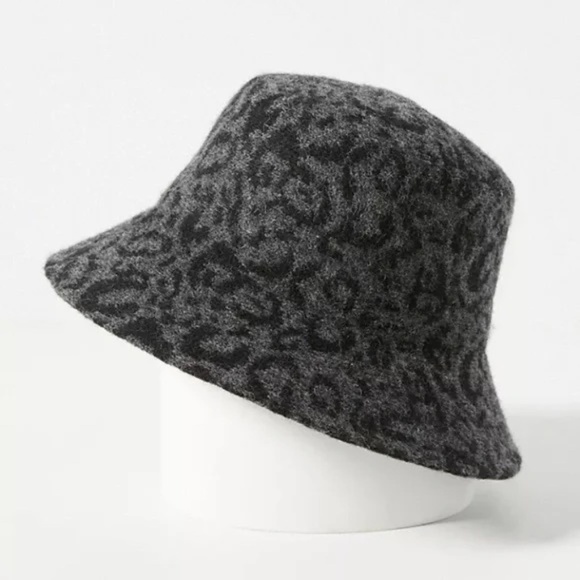 NWT Anthropologie Finn Cozy Bucket Hat